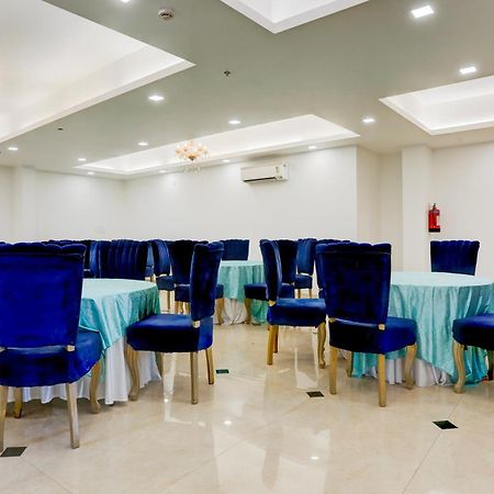 Palette Calista Premium Resort Samalkha 외부 사진
